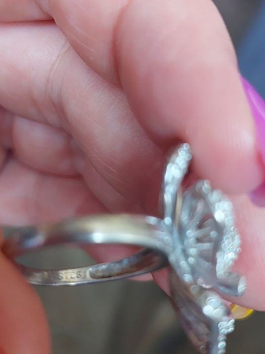 Серебряное кольцо