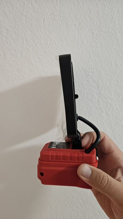 Proiector / Reflector / lampa pt baterii milwaukee