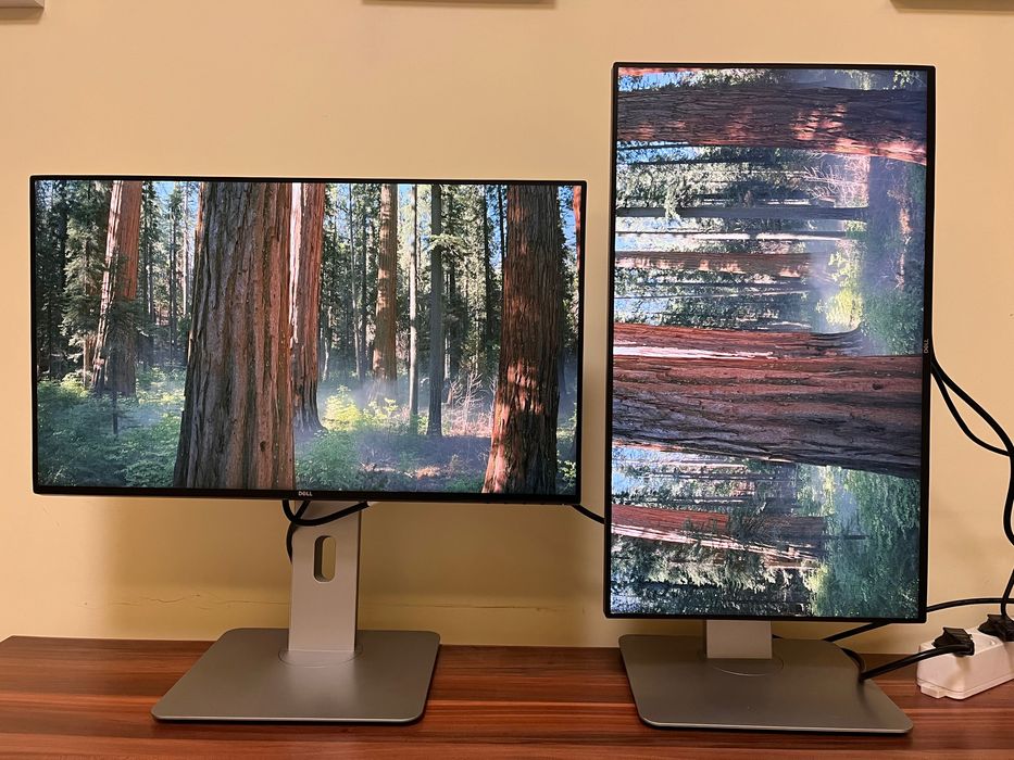 2 бр монитори Dell U2417H