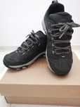 Продавам дамски туристически обувки Merrell 38 номер