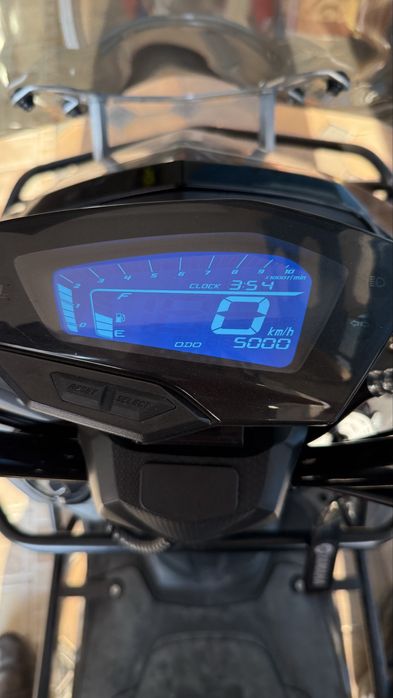 Продаётся бензиновый  скутер Wasat sport 150cc