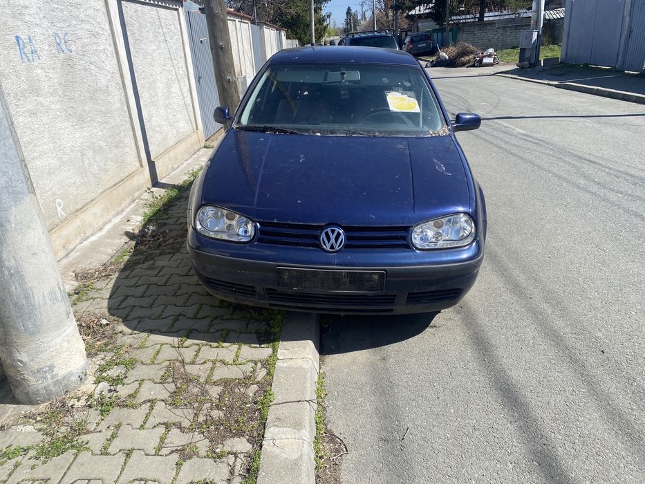 Dezmembrez vw golf 4 1.6 benzina