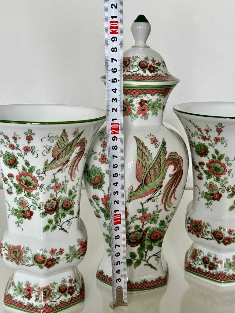 Трио порцеланови вази