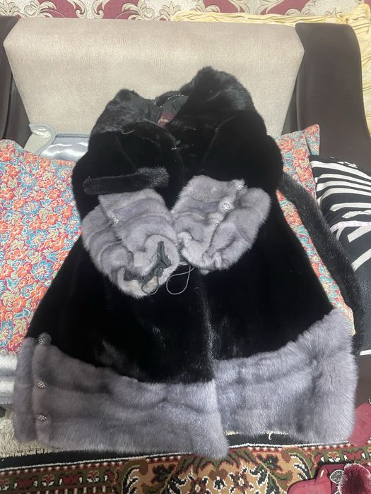 Продам норковую шубу