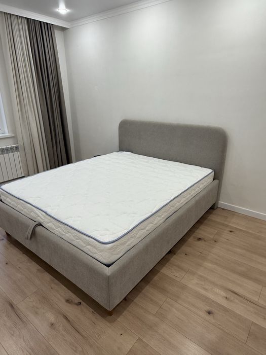 Двухспальная кровать