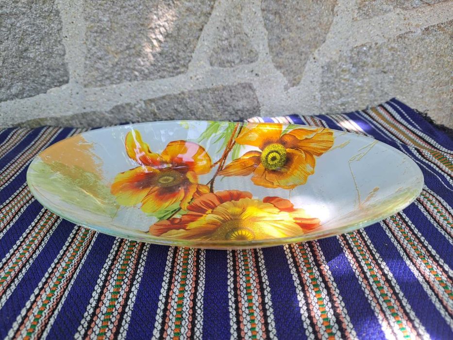 Две красиви купи за плодове или друго