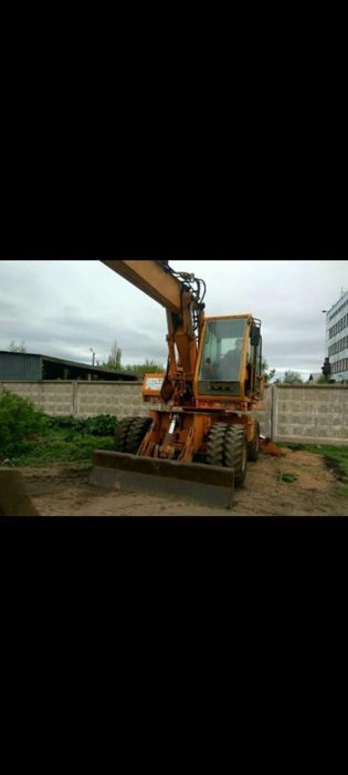 Продам экскаватор