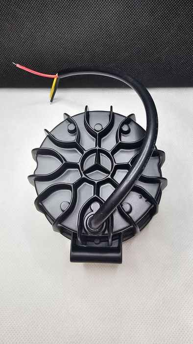 Кръгъл LED прожектор за кола/мотоциклет