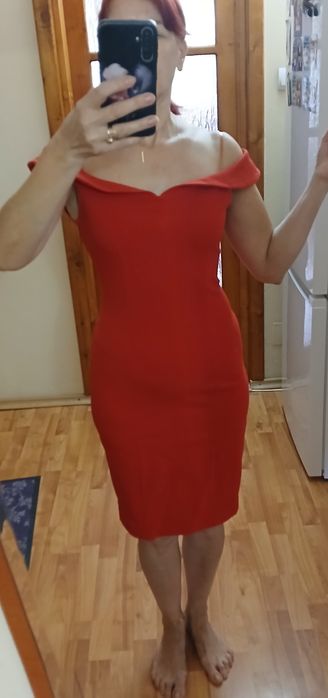 Rochie eleganta rosie