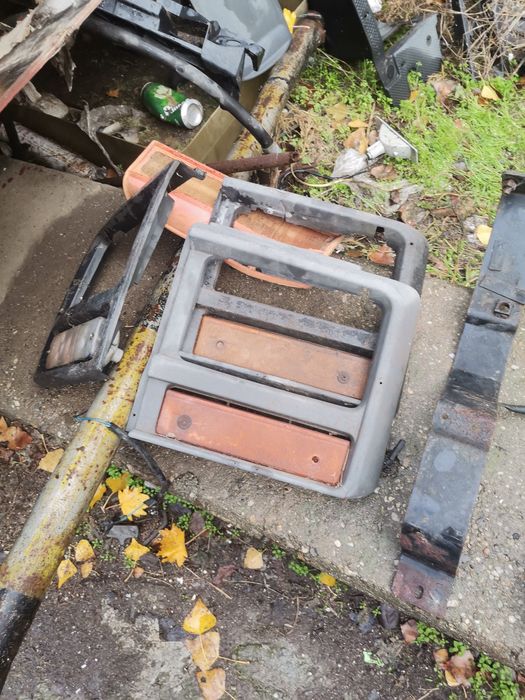 Piese auto vehicule pentru dezmembrare