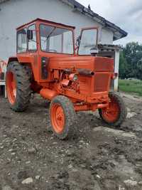 Tractor u650 de vânzare