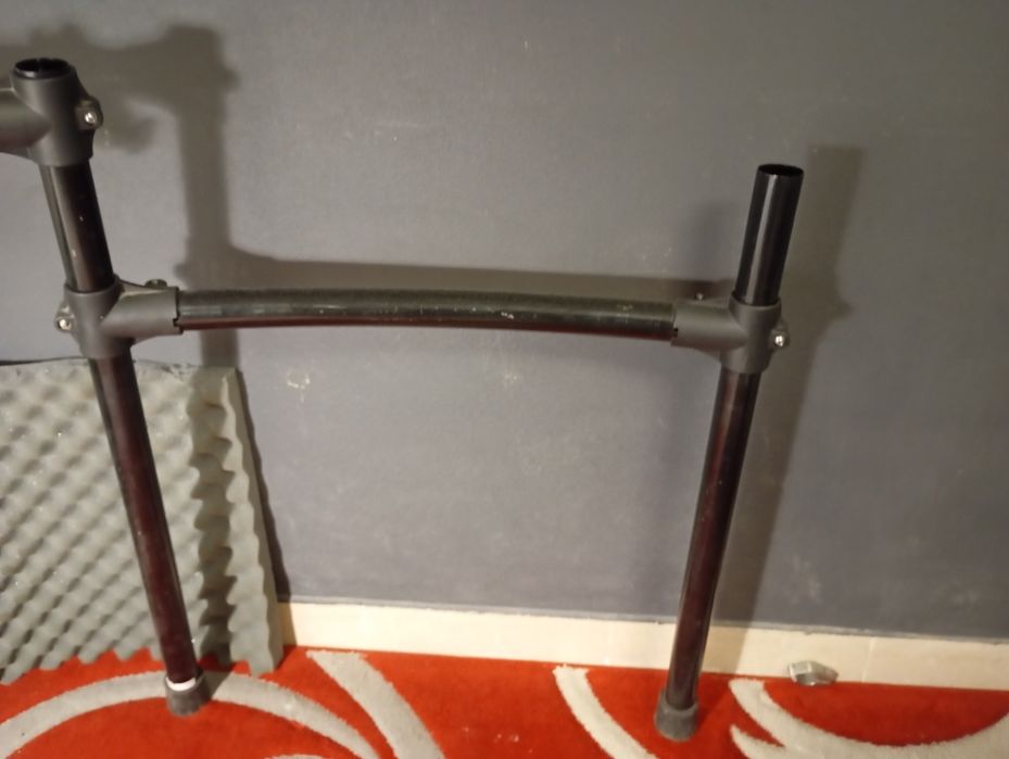 Стойка за електронни барабани