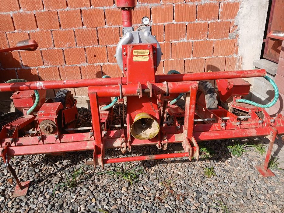 Semanatoare Porumb Becker