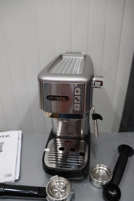 Ariete Metal Barista еспресо Кафемашина, разпенител за мляко, ESE дози
