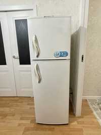 Холодильник  LG б/у