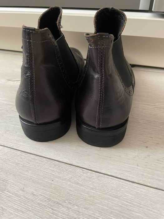 Ghete Chelsea barbati marimea 43 din piele