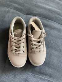 Нови детски обувки N 28