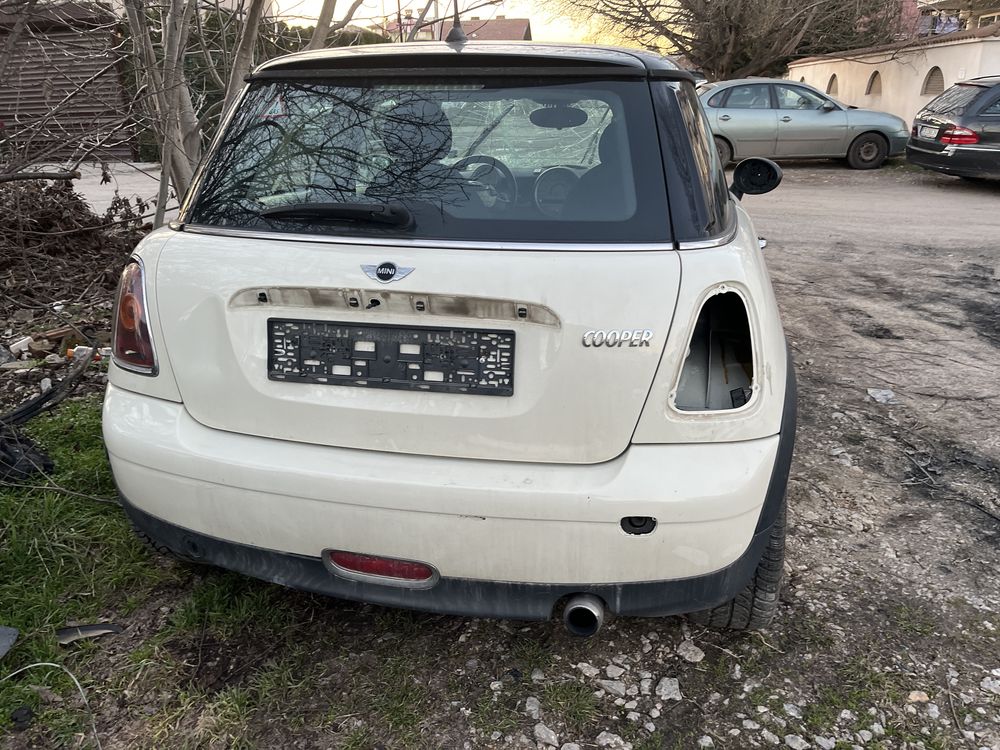 Мини купър 1.6 автоматик 122коня