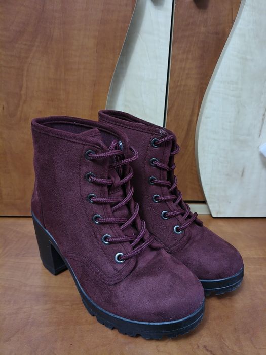 Botine Sinsay mărime 36