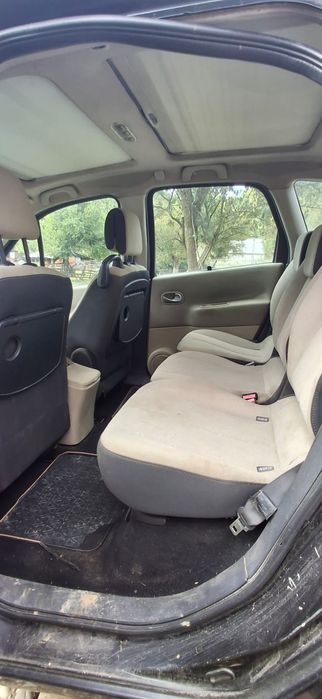 Vând sau dezmembrez Renault Scenic