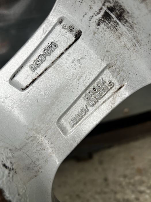 Джанти с гуми 5х114.3 16цола