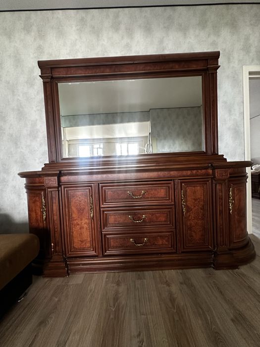 Комод доя гостинной