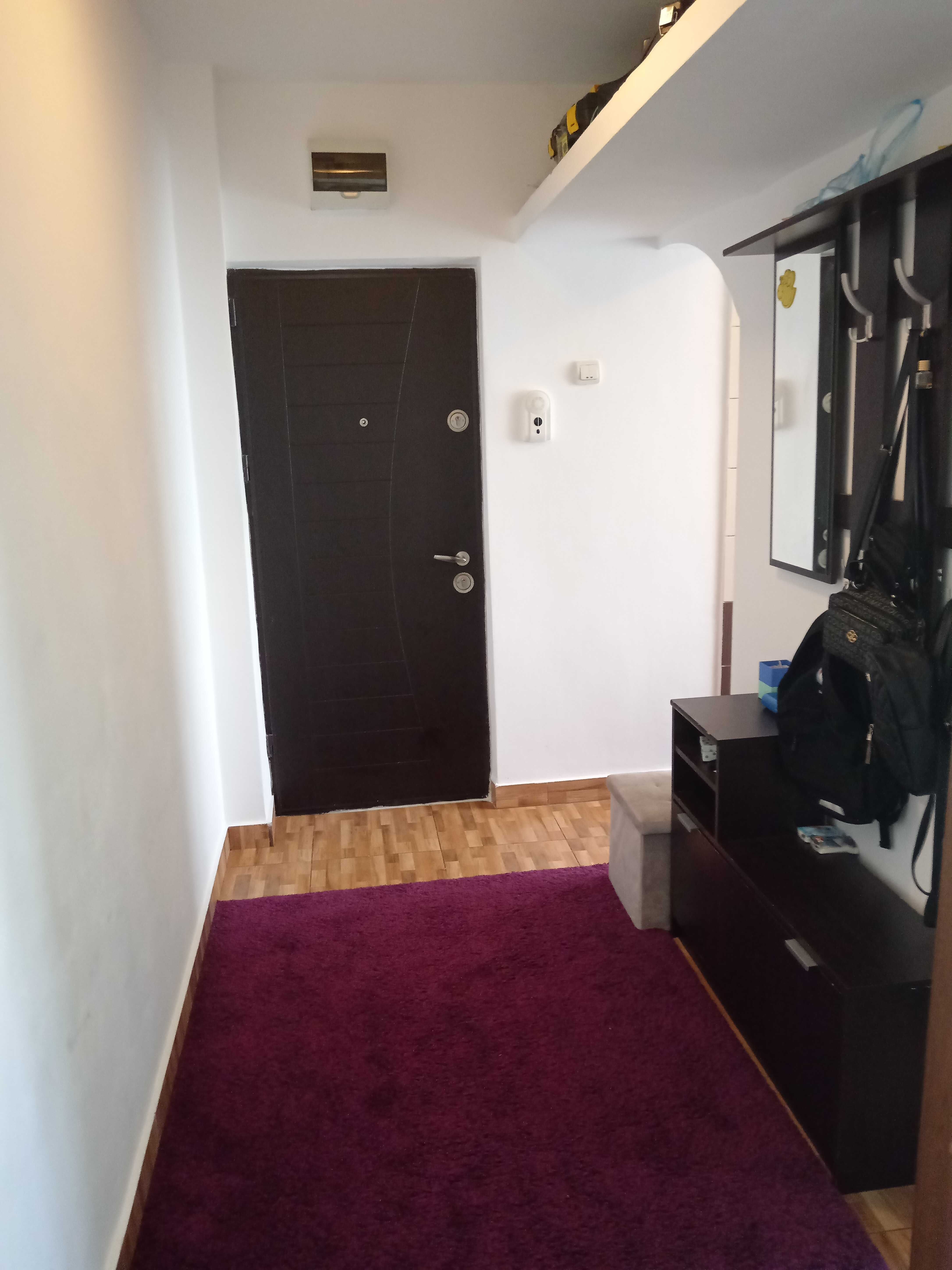 Apartament 2 camere de vanzare