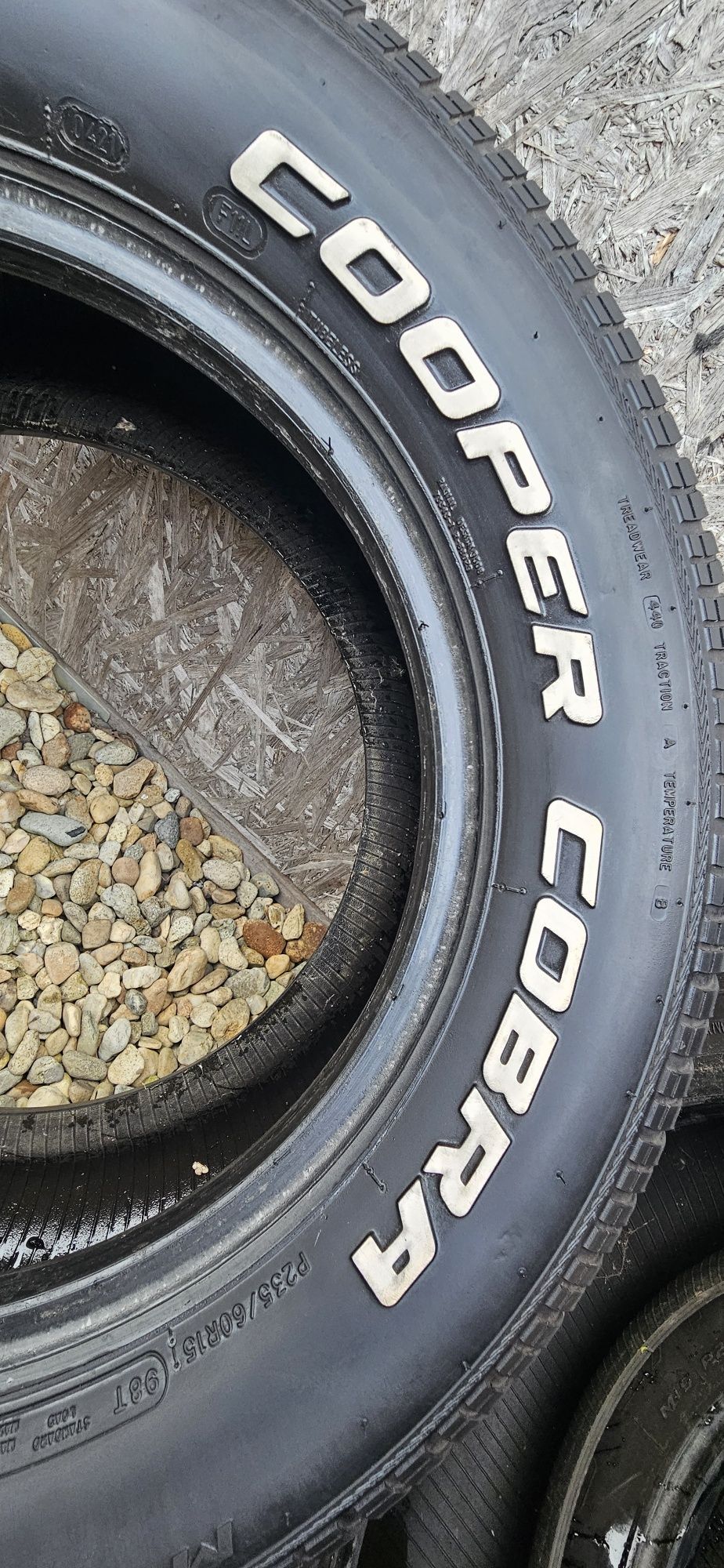 Anvelope Cooper Cobra Radial G/T 235/60 R15 98T