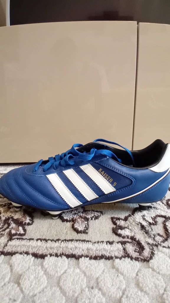 Ghete Fotbal Adidas Kaiser 5