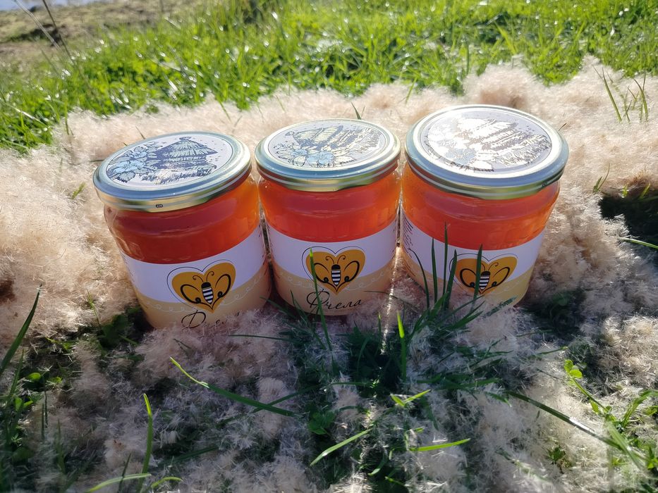 Вкусен и полезен пчелен мед от природата