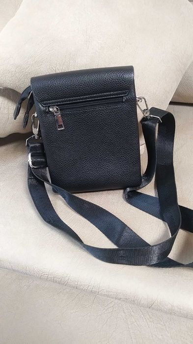 Елегантни мъжки чантички с нова по-добра цена