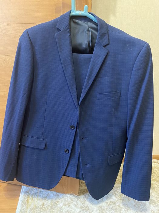 Мужской костюм 52 размер