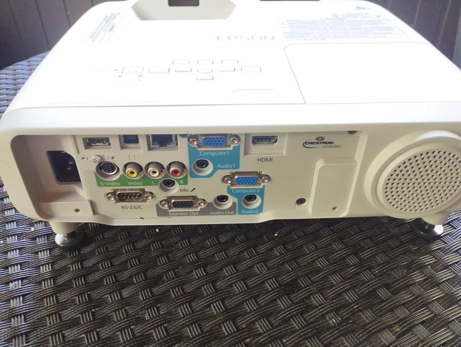 Videoproiector Epson H674B – Full HD 3LCD