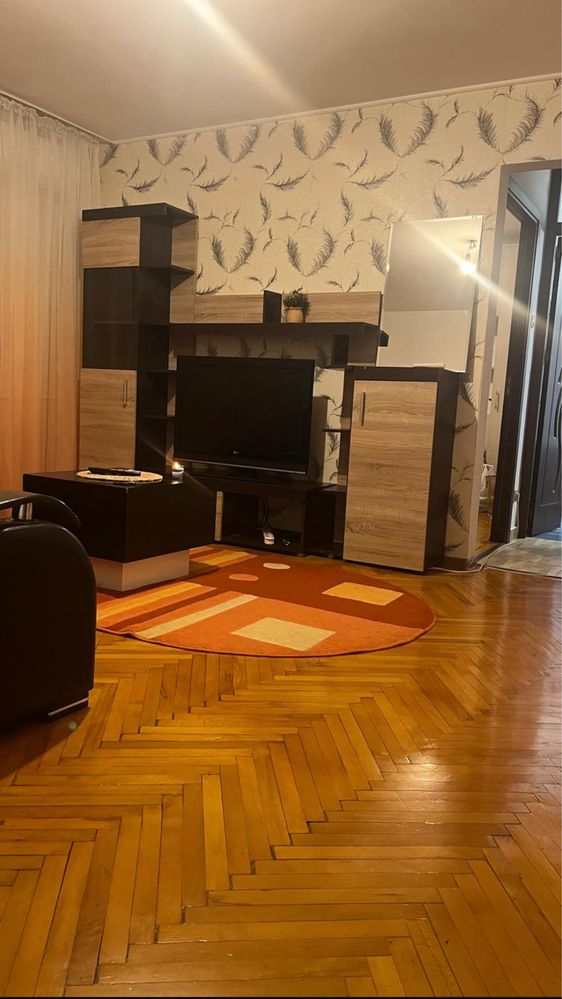 Apartament doua camere de vanzare