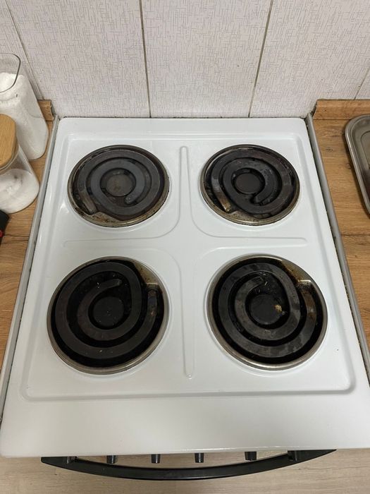 Продам электртческий плиту