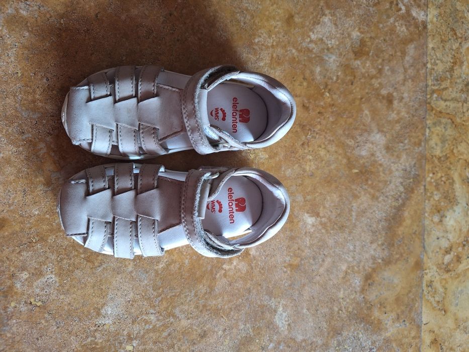 Vând sandale Elefanten 23 copii
