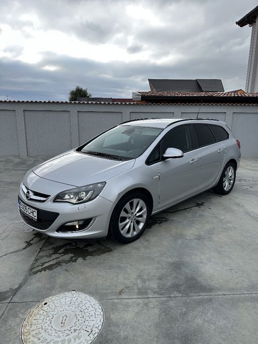 Opel Astra J 1.7cdti 110cp 2013