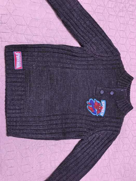 Нов пуловер Spiderman 122