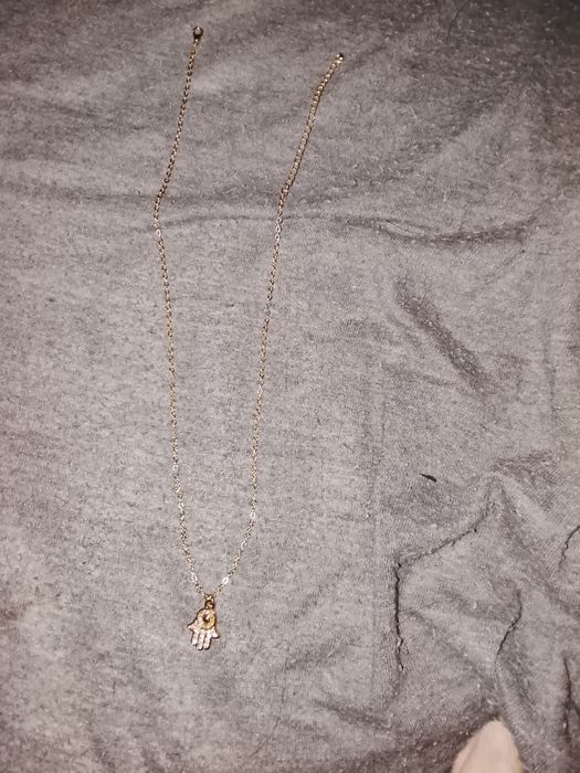 Vând lănțișoar de aur