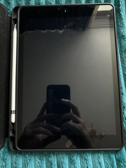 ipad 2020 в отличном состояний с aple pencil