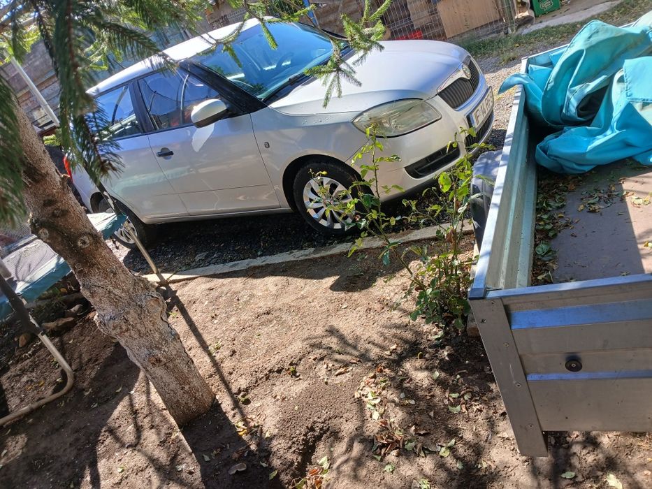 Vând scoda fabia 2 14 tdi