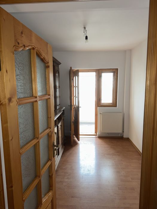 Apartament 3 camere decomandat Bicaz Dacia Zimbru