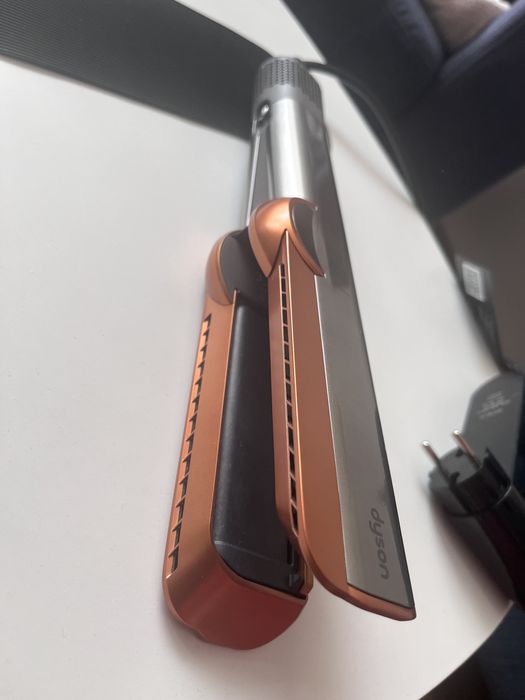 Vand placa de par Dyson