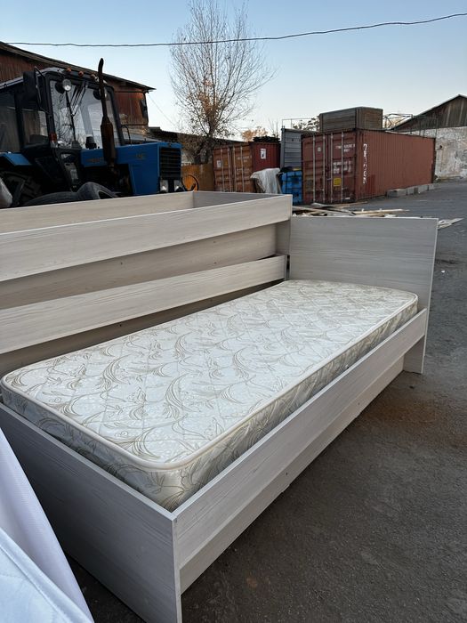 Кровать односпальная