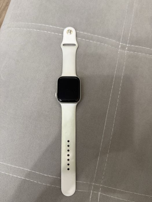 Apple watch SE 44