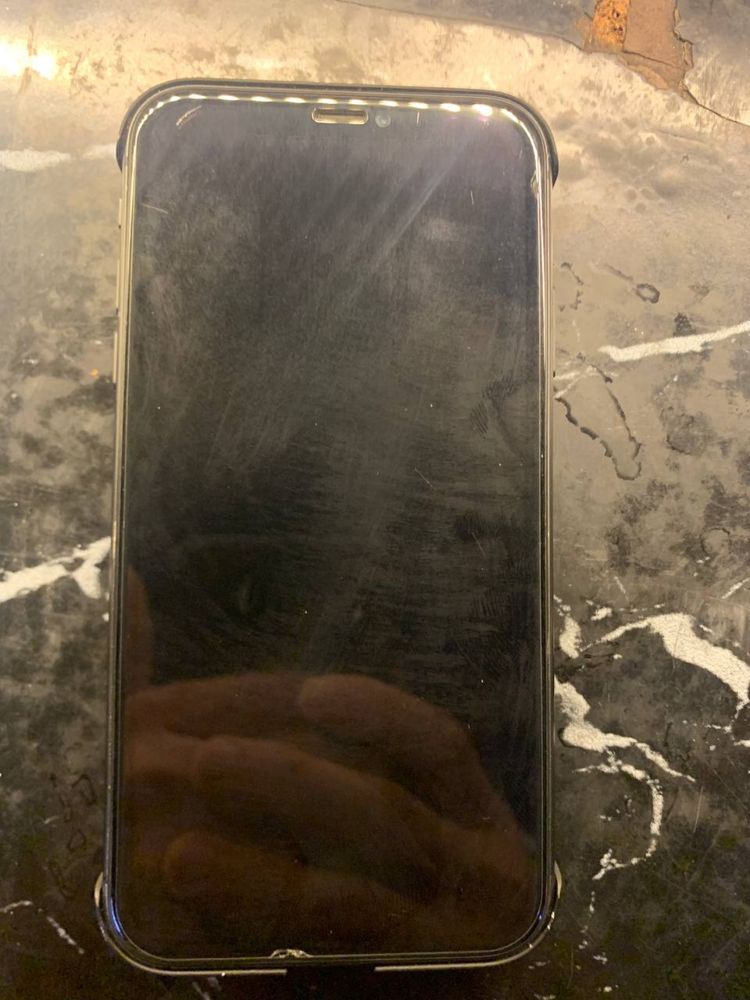 Iphone 11 256 gb 81 yomkost