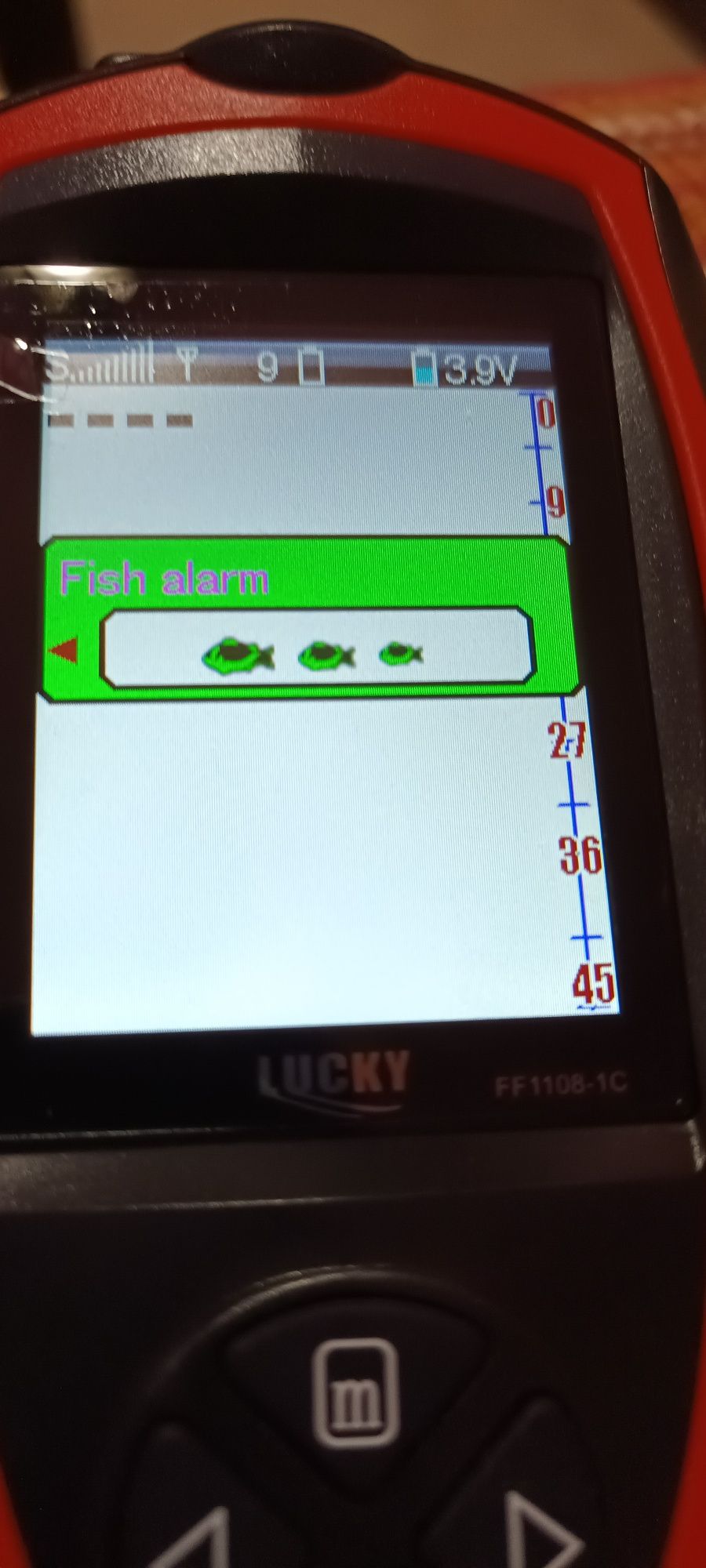 Detector Sonar Fising Lucky Fish WERELLES Color nou 150 m / 45 m.