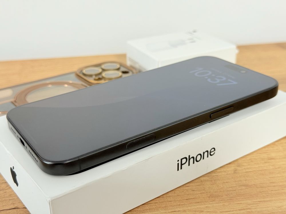 iPhone 16 Pro Max 28 зареждания!!!