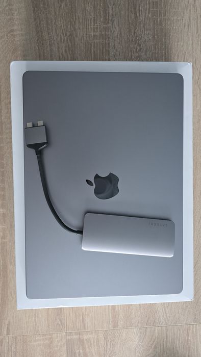 Macbook 14 m2 Pro 16/512 /възможност за бартер