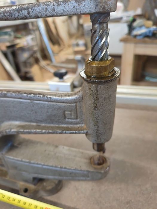 Малка Винтова преса